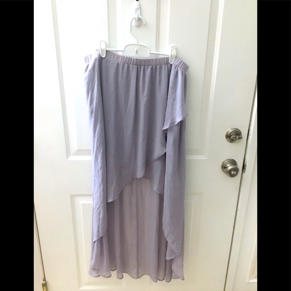 Xhilaration woman’s purple pleated maxi skirt size large